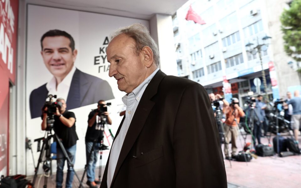 Tzoumakas reiterates criticism of new SYRIZA leader