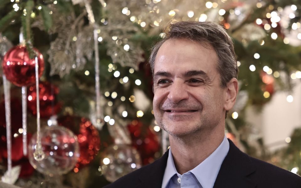 Diaspora makes ‘invaluable contribution,’ Mitsotakis says in New Year’s message