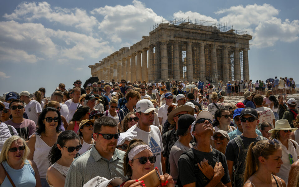 The Acropolis got €60 mln worth of visitors in 2023