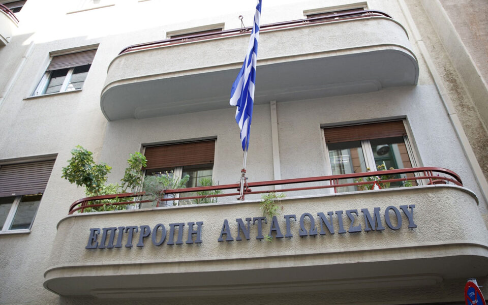 Πρόστιμο 41,7 εκατ. ευρώ επέβαλε στις ελληνικές τράπεζες η Επιτροπή Ανταγωνισμού για συντονισμένες πρακτικές