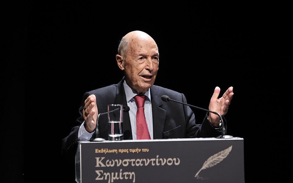 Ex-PM Costas Simitis to be honored by alma mater, LSE