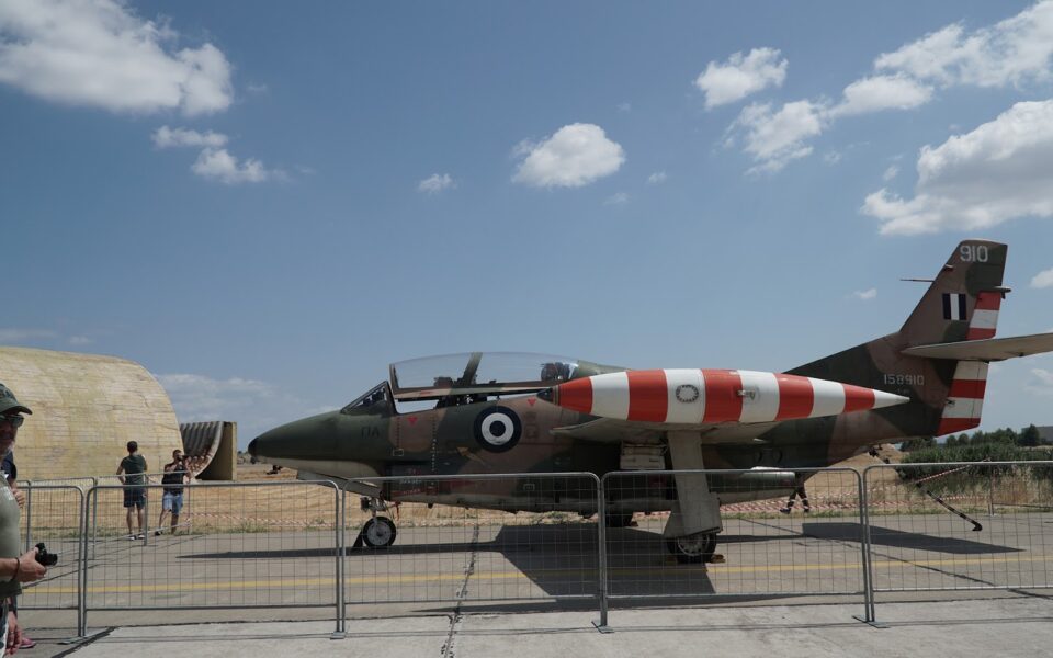 Hellenic Air Force training jet crashes near Kalamata airbase