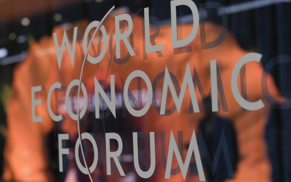 Greek PM heads to Davos for World Economic Forum