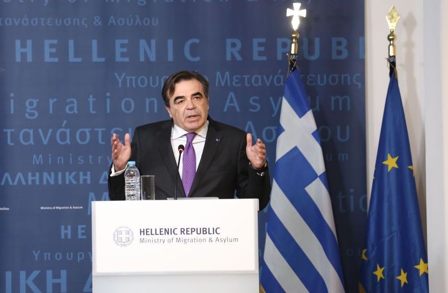 Schinas: EU to allocate additional funding for migration, border protection