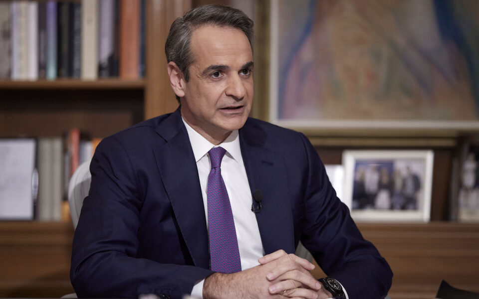 Mitsotakis says farmers’ problems need to be resolved