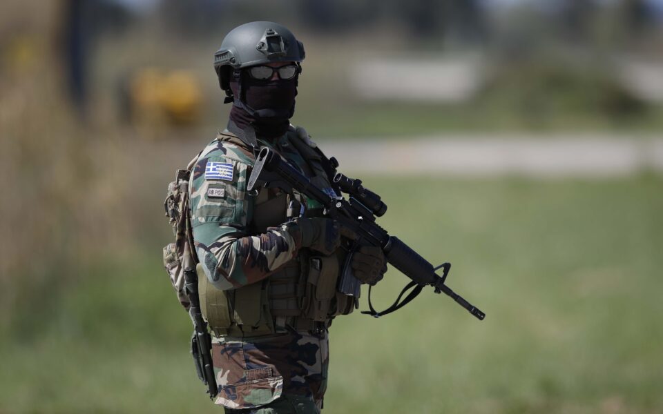 Greece seeking to create ‘smarter’ army