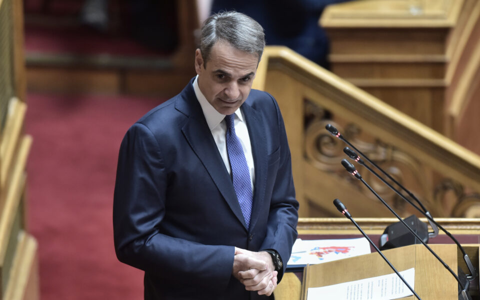 Mitsotakis: Same-sex marriage bill will make families ‘visible’