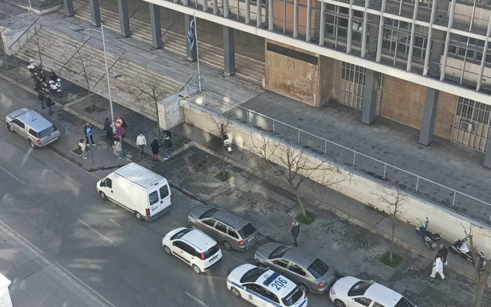 Unknown group claims responsibility for failed bomb attack at Thessaloniki courthouse