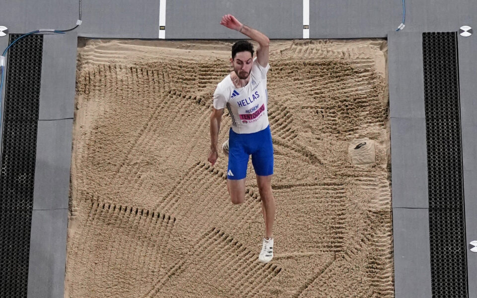 Tentoglou soars to second world indoor long jump title