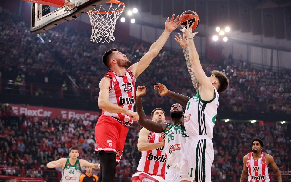 Reds defeat the Greens by six for the Euroleague