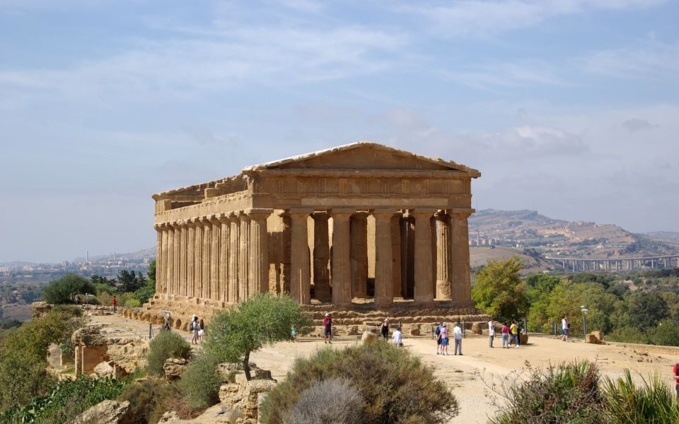Ένα τεράστιο αρχαιοελληνικό άγαλμα επιστρέφει στην Κοιλάδα των Ναών της Σικελίας