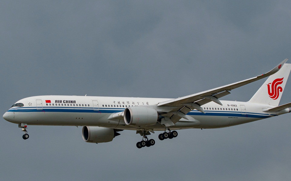 Air China capacity on Athens-Beijing route soars 128% year-on-year
