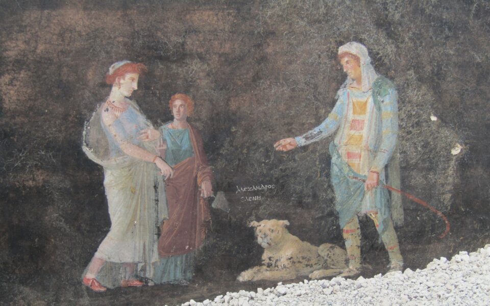 Splendid frescoes inspired by Trojan War discovered in Pompeii