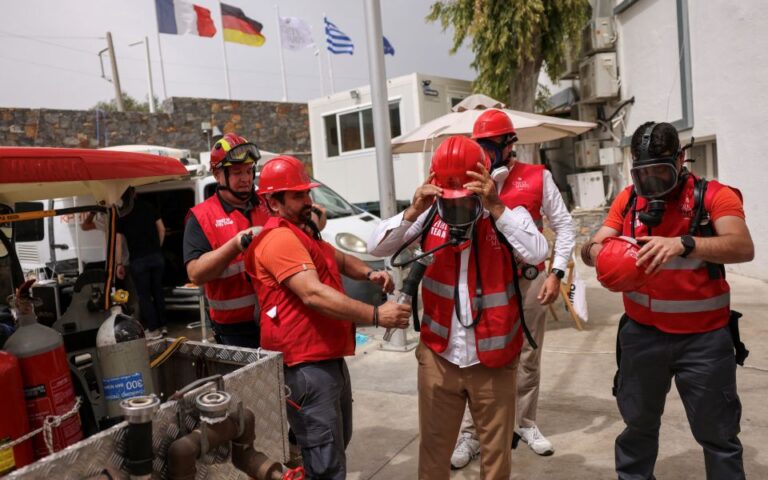 Quake drill held on tourist island of Crete