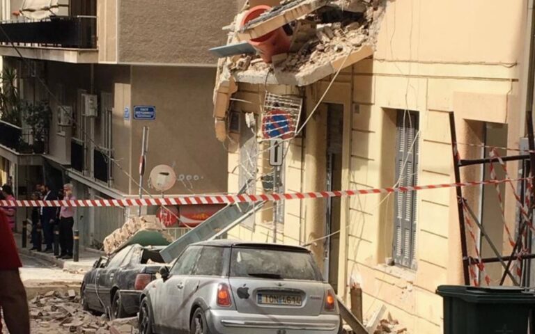 One dead, three injured in Piraeus building collapse