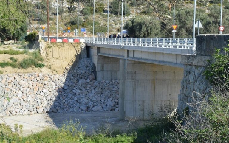 Fylla Bridge on Evia reopens