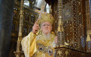 Resurrection serves as motivation for struggle against evil, Ecumenical Patriarch says