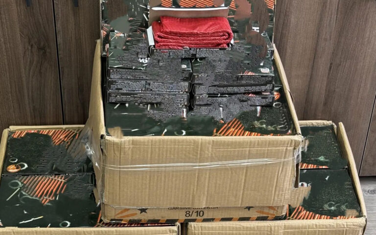 Police on Crete seize thousands of illegal firecrackers